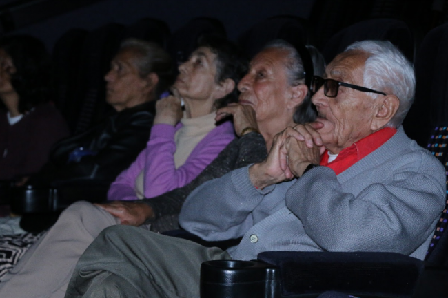 Desarrollo de espacios culturales cinematográficos para gente mayor