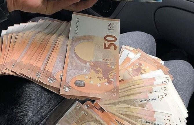 WhatsApp(+371 204 33160)BUY FAKE EURO BILLS/BUY FAKE AUSTRALIA BILLS/BUY COUNTERFEIT USD DOLLARS  BILLS/WHERE TO BUY FAKE EURO MONEY IN POLAND/BUY FAKE EURO BILLS IN RUSSIA